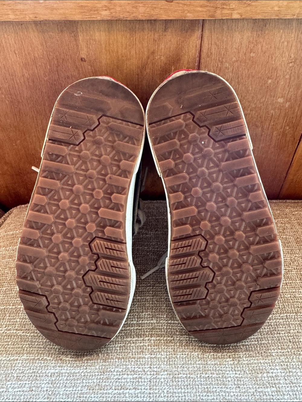Vans Kids Sk8-Hi MTE cold weather insulated Sneakers in Olive Green size 1 - Picture 9 of 9